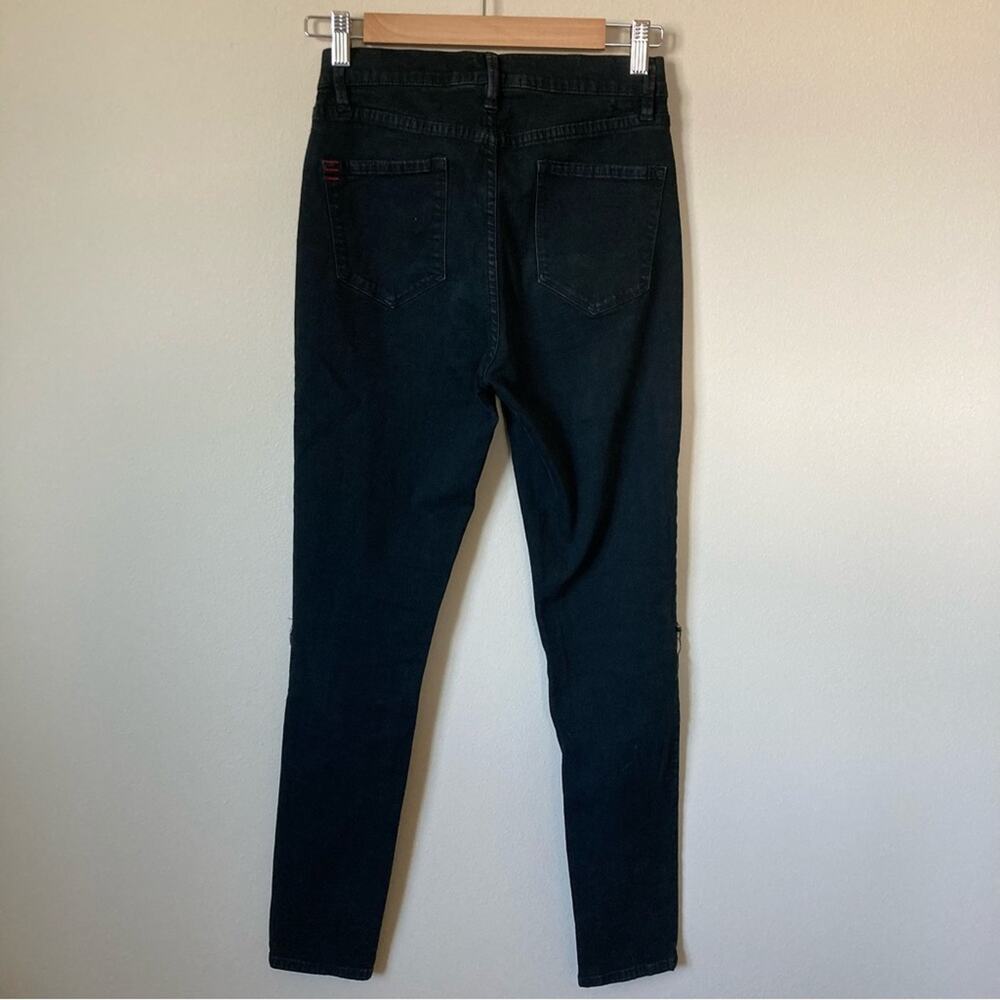 BDG Twig High Rise Distressed Skinny Jeans Size 26 - Picture 3 of 7